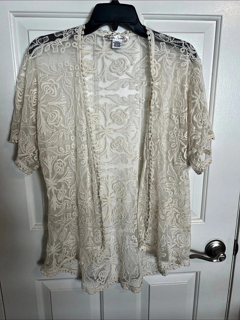 Sans Souci Floral Lace Kimono Cream Size Medium Like New